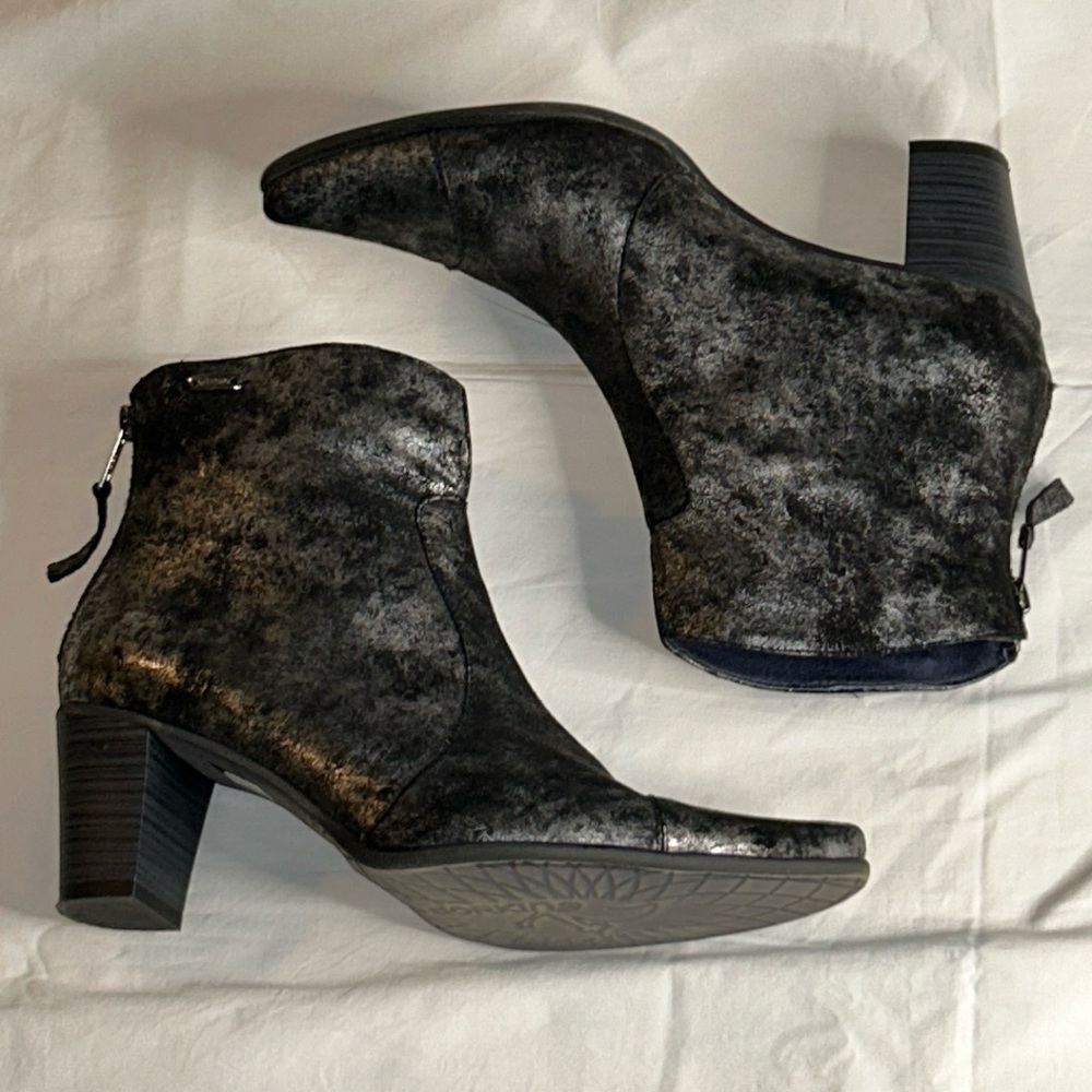 Dorking by Fluchos Metallic Shimmer Ankle Boots Size 9US/39EU Back Zipper EUC